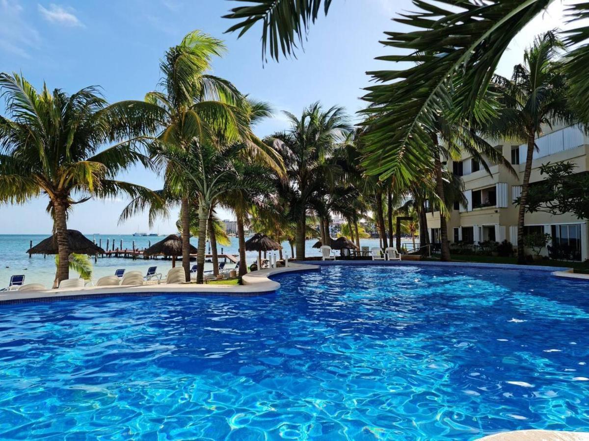 Sea Front 2Br 2Bth Condo, Pool, Kayak And Parking Cancún Exteriör bild